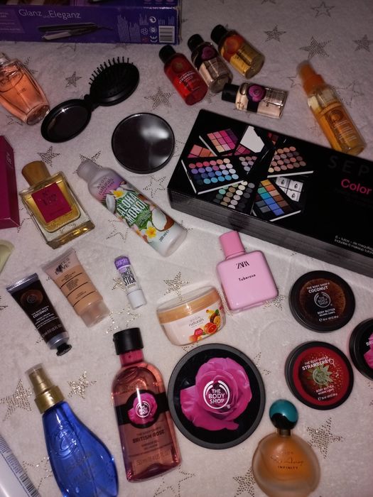 Vários produtos de cosmética novos!