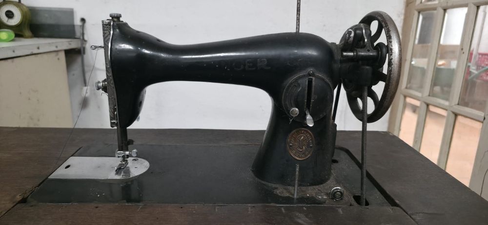 Máquina de costura Singer
