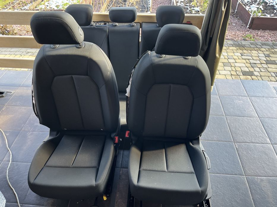 Сидіння E tron Q4