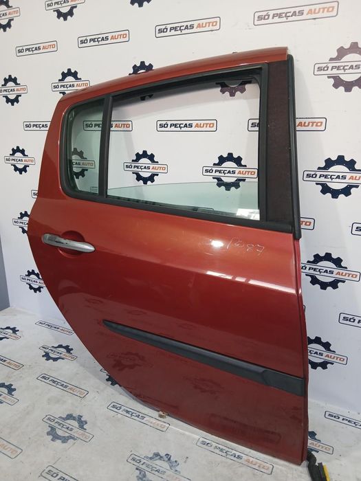 PORTA TRASEIRA DIREITA VERMELHO RENAULT CLIO III 1.4 16V 2005-2012 ANO