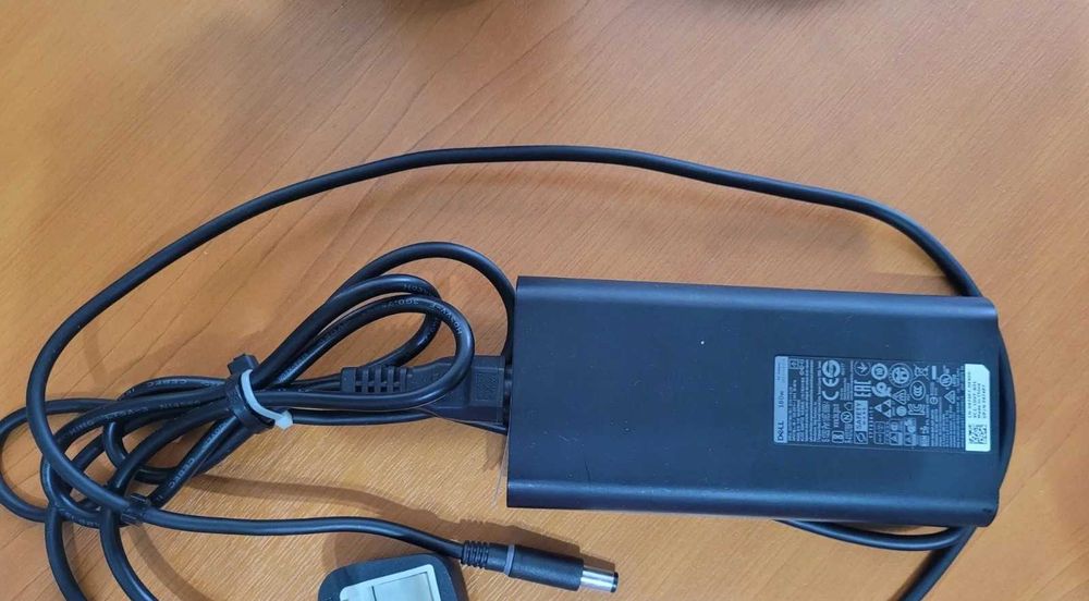 Carregador Original Dell 180W 19,5v/9,23a/Excelente condição a 100%