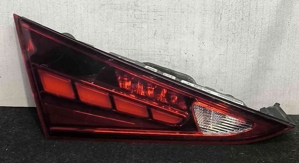 Farolim da Mala Esquerdo A2069063900 - MERCEDES-BENZ C-CLASS