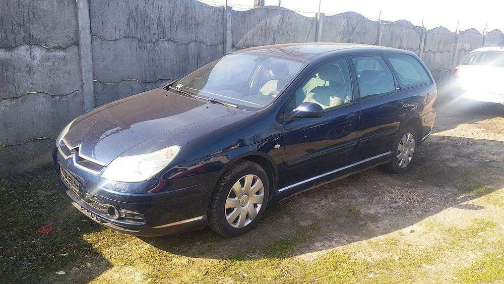 Na części Citroen C5 kombi 2.0 HDI Lift lak. KPKD silnik RHR skrzynia zderzak maska błotnik klapa szyba drzwi lampa fotele kanapa deska