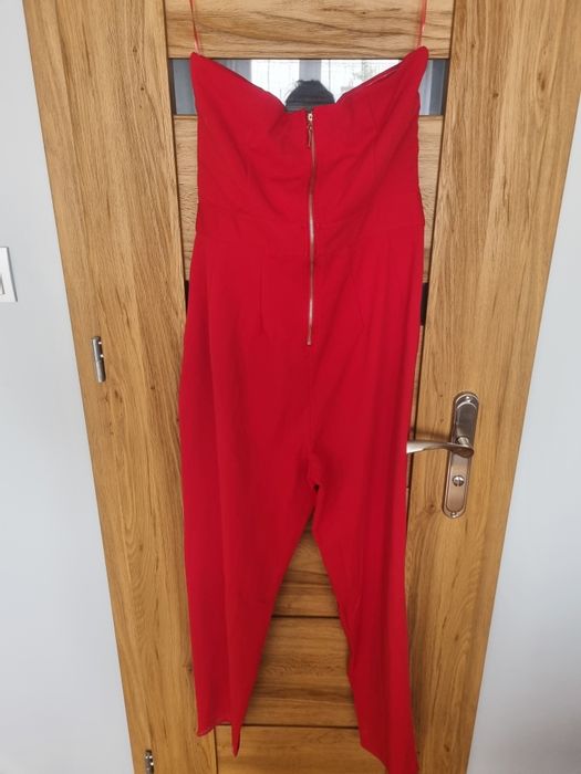 Kombinezon elegancki czerwony 38/40