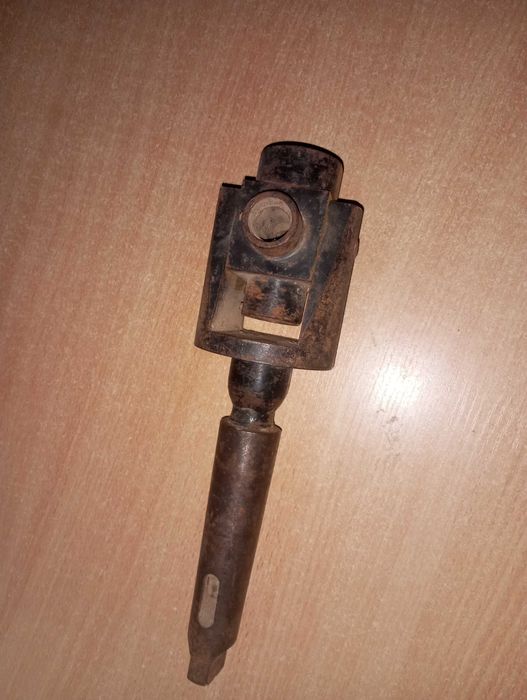 Плашкотримач з конусом морзе СССР