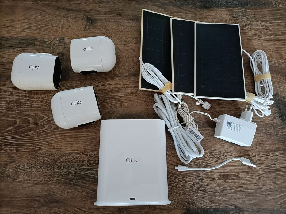 Arlo Sistema de câmaras de segurança inteligentes Arlo sem fios com en