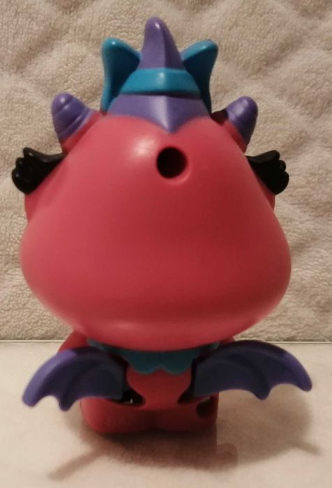 Różowy stworek (2), McDonald’s, 2013 (Zabawka)