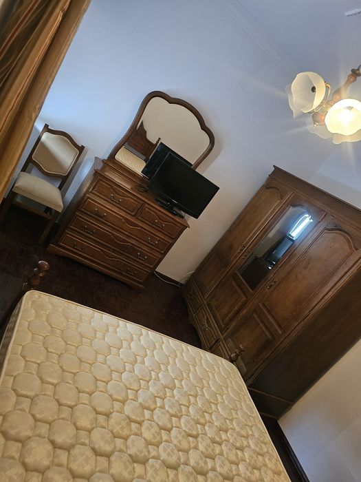 Quarto para arrendar Paio pires