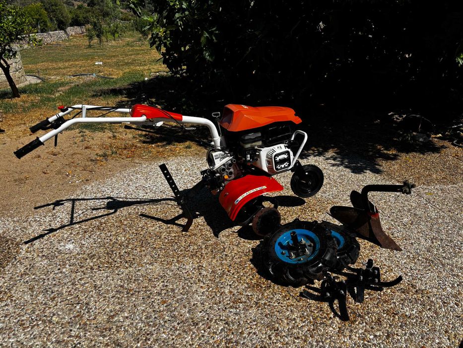 Motoenxada STIHL MH 600.1 - como nova, só 3 usos, com acessórios extra