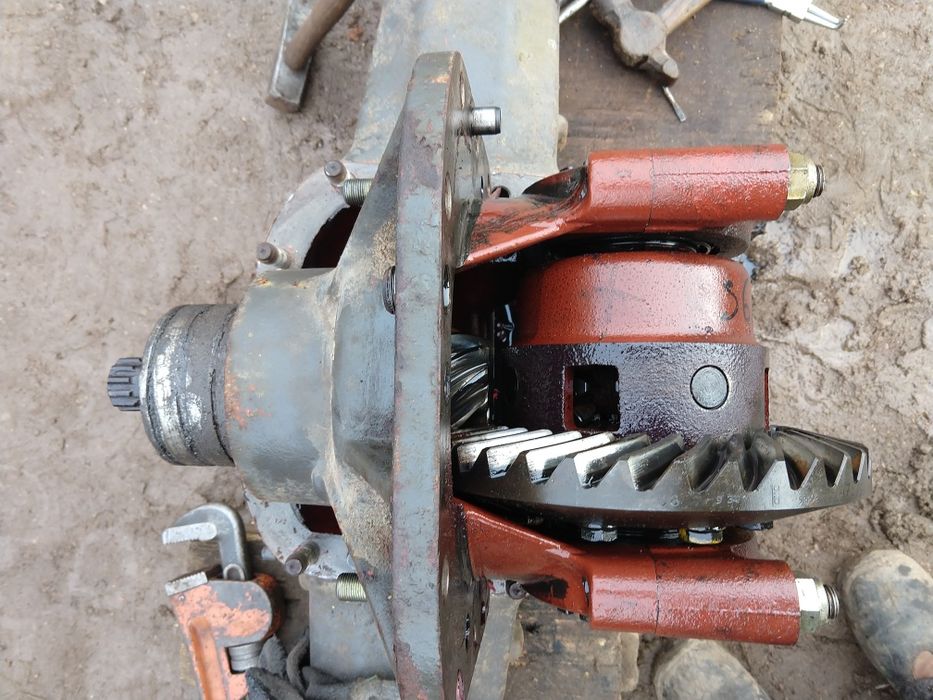 Mechanizm różnicowy przedniego napędu Renault 110...155.54