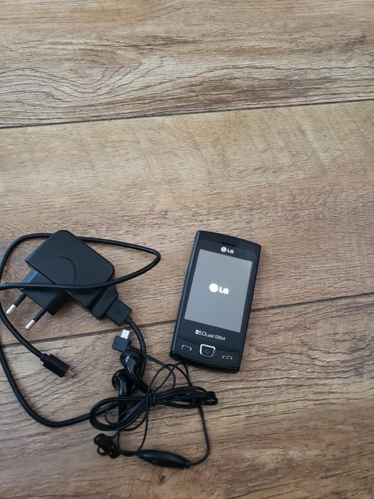 Продам LG телефон