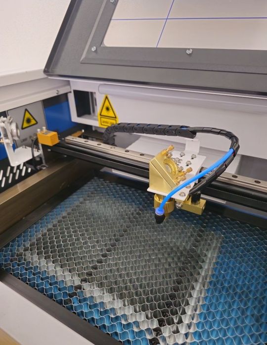 Laser CO2 k50 50w 300x200mm Ar Assistido