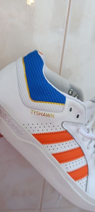 Adidas Tyshawn 41 1/3 26см шкіра кросівки