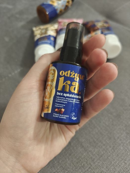 Mini odżywki do włosów onlybio x wedel