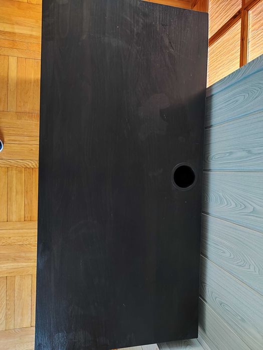 Biurko IKEA Micke czarne 105×50 cm – solidne, do pracy/nauki