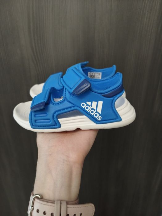 Дитячі босоніжки для хлопчика adidas Altaswim GV7803 34 Сині