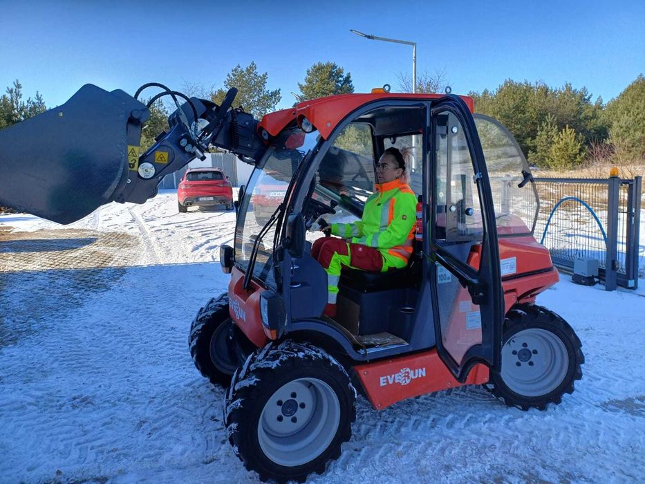 Mini ładowarka do 3,5t