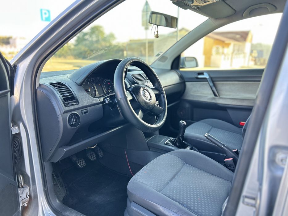 VW Polo 1.2 5Portas 2004