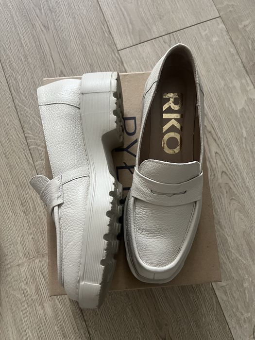 Skórzane loafersy Ryłko, rozm 38