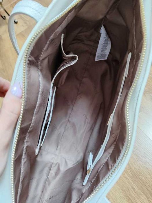 Guess torba Genevieve shopper bag shopperka torebka biała saffiano