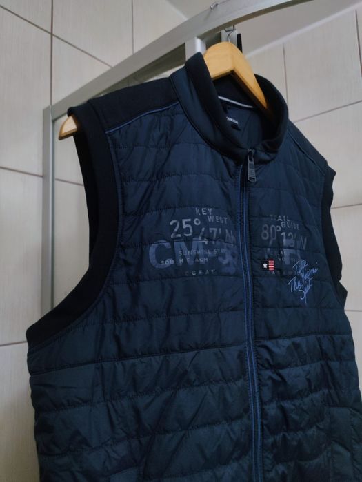 Męska M  kamizelka pikowana marki CASA MODA w kolorze ciemnego granatu