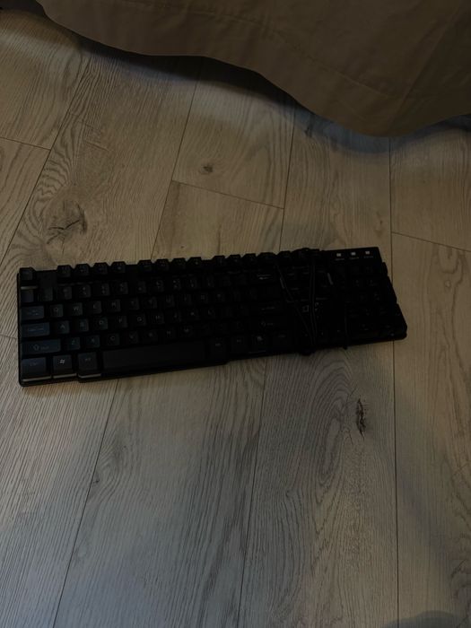 Komputer + Zestaw Gamingowy