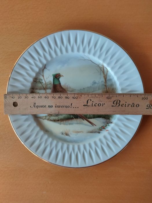 Pratos decorativos em cerâmica "SPAL".
