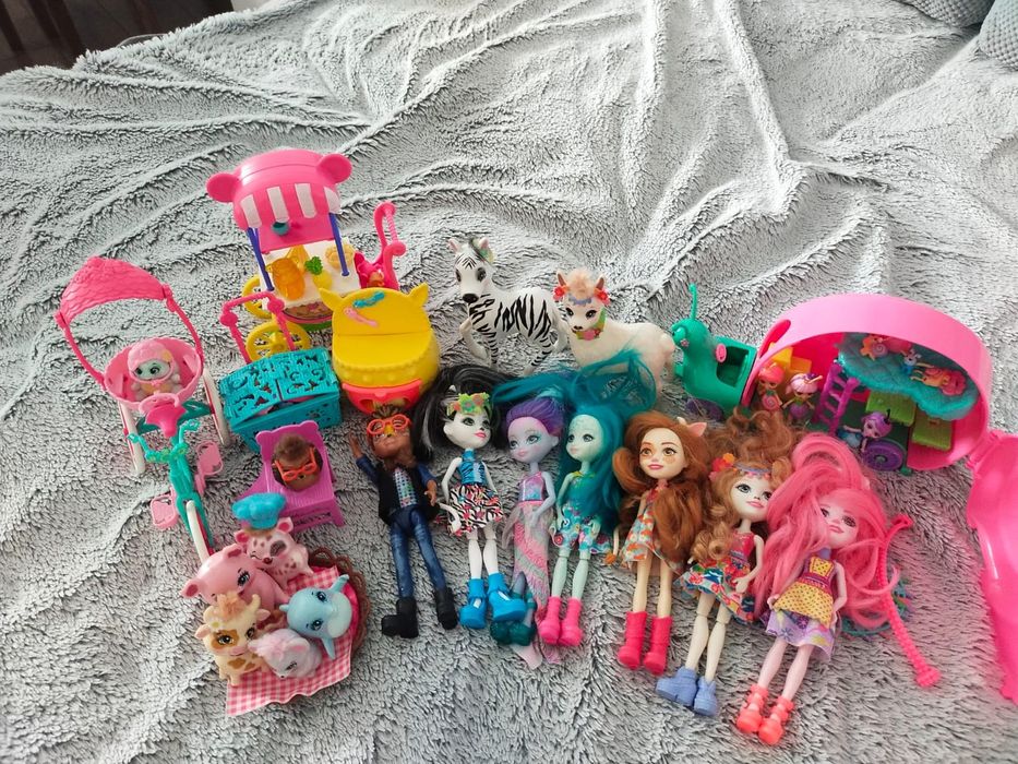 Zestaw lalek enchantimals 7szt.