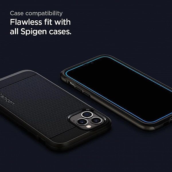 Szkło hartowane Spigen Glass Fc na iPhone 12 / iPhone 12 Pro - czarne