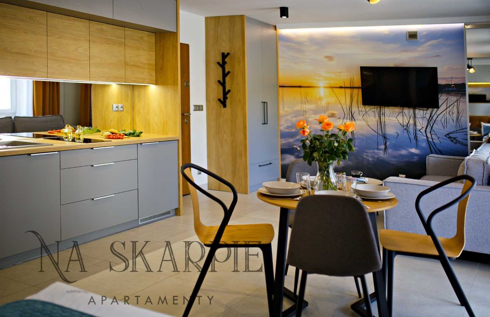 Apartament Na Skarpie 1 - noclegi nad jeziorem, promenada, Mazury