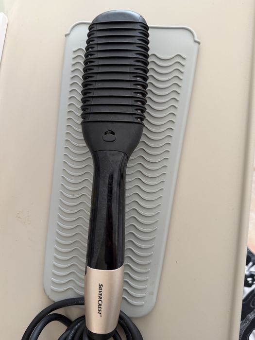 Vende se escova de cabelo aquecedora