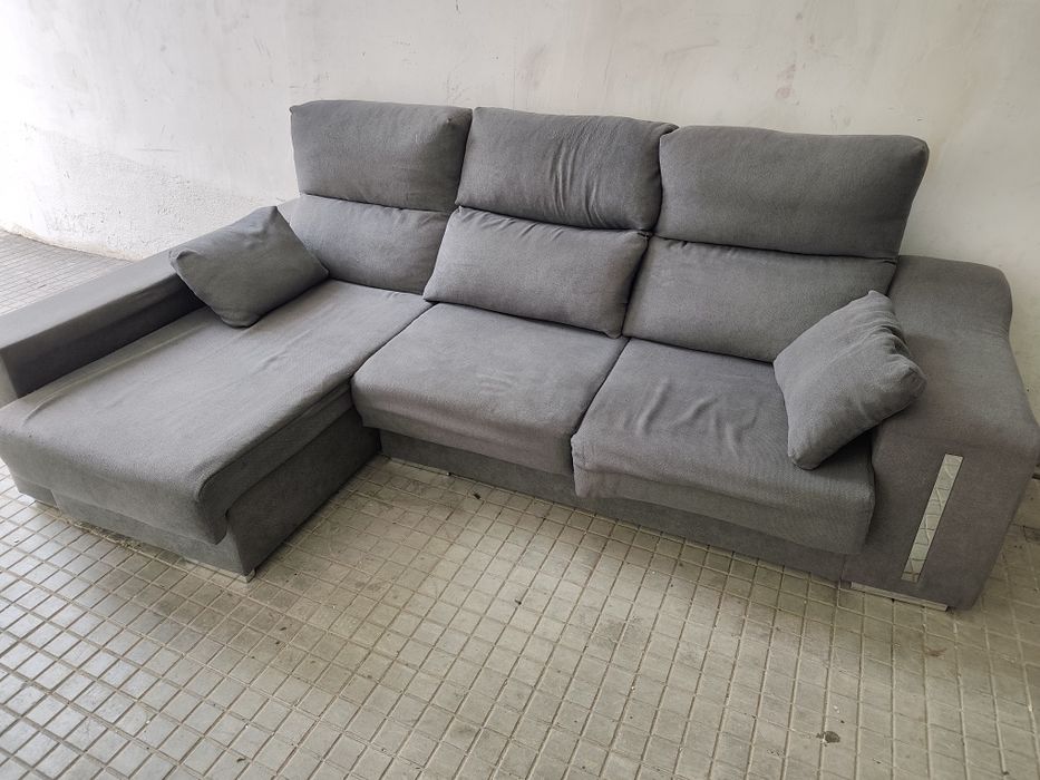 Sofá Chaise Long com Arrumação