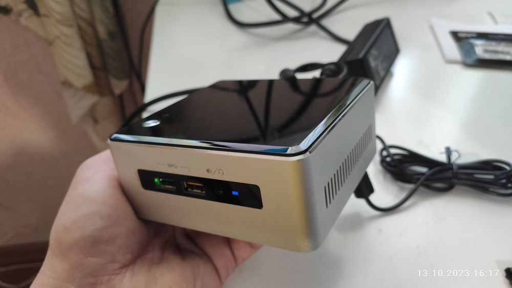 Intel NUC6I3SYH i3-6100U ddr4 nvme/sata wifibt идеально Home Assistant