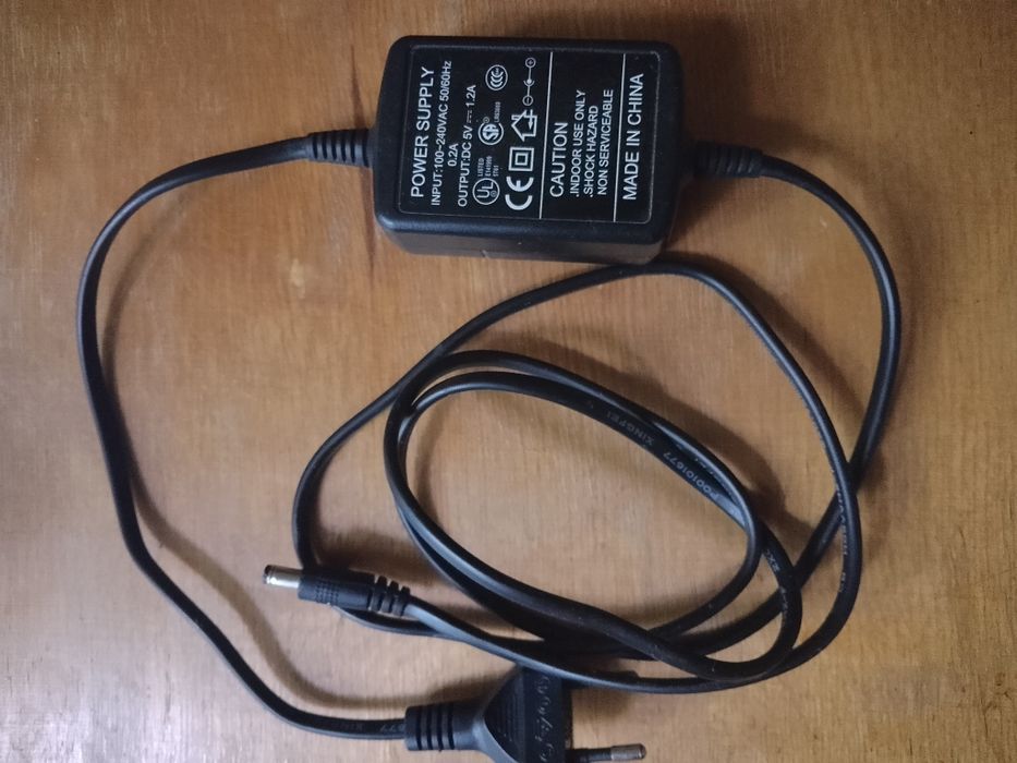 Блок питания 5V-1.2A рабочий