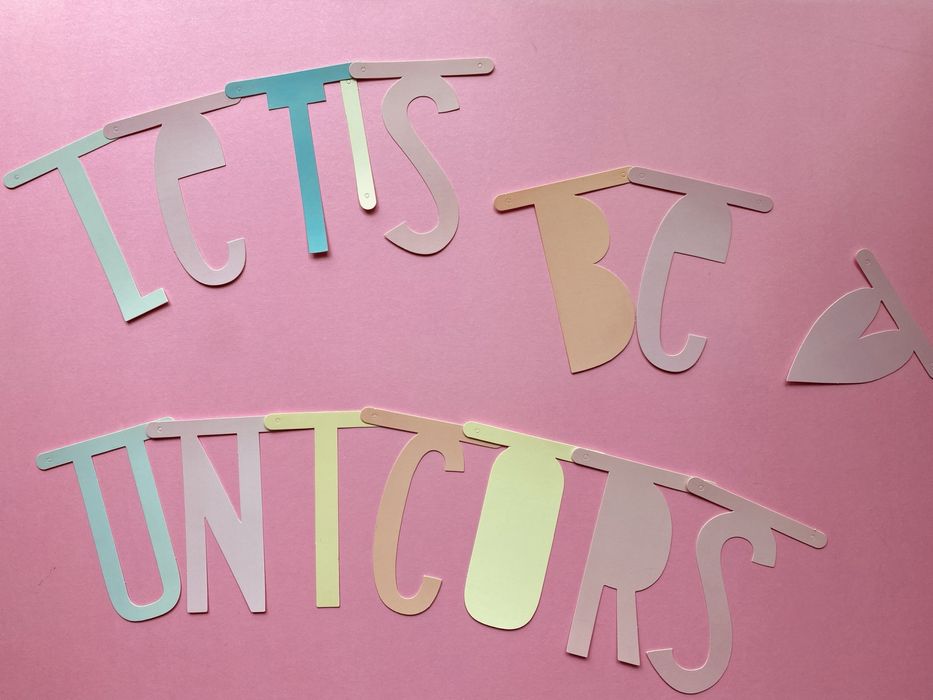 Grinalda alfabeto cores pasteis