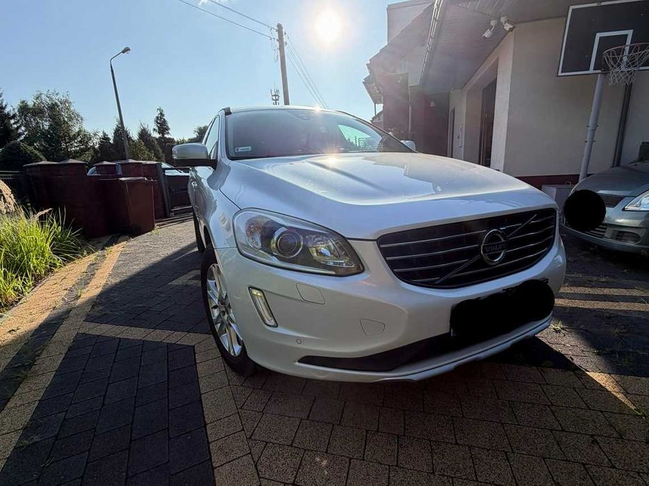 Volvo XC 60 D4 - 181 KM biała perła -