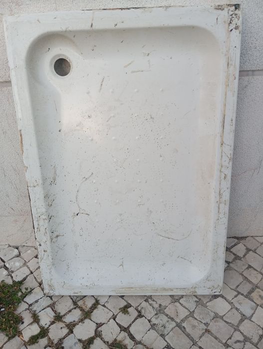 Selling ceramic shower base 80x80 cm, or toilet or bidet as shown