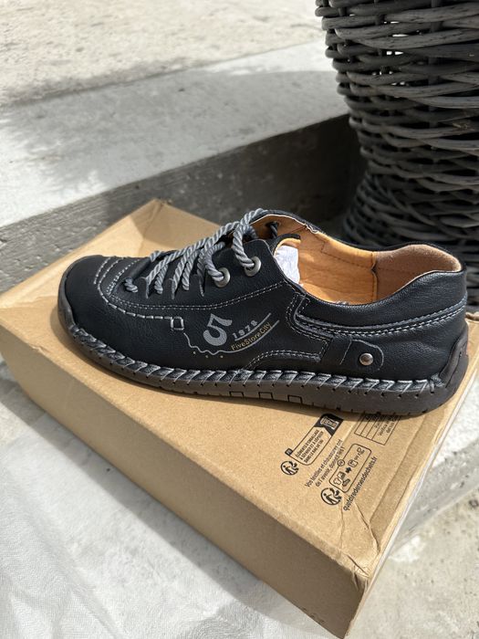 Чоловічі кросівки,макасіни