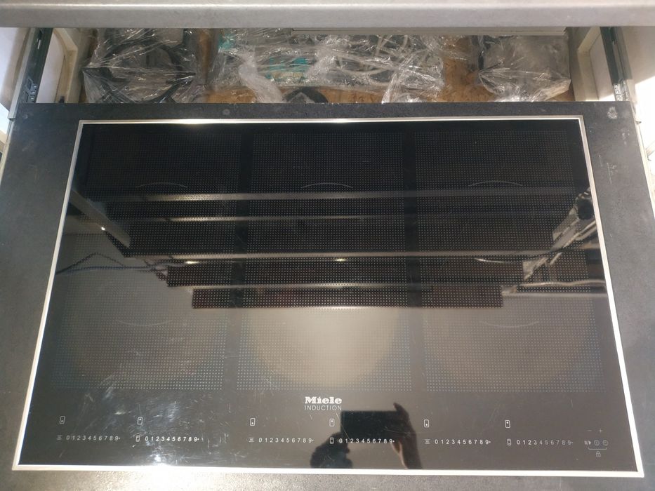 Индукционная плита стекло Miele KM 5945 6115 6366