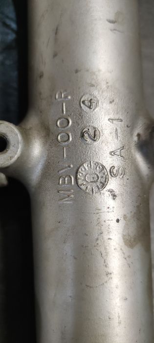 Honda cb400ss Вихлопна труба. Виделка. Глушник..