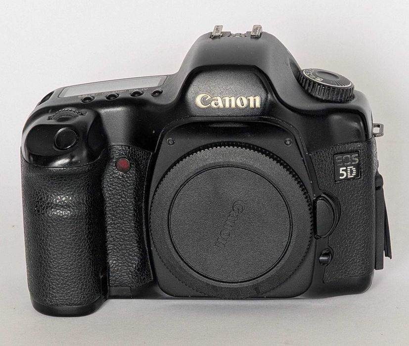 Aparat Canon 5d classic (mk1) + grip  BG-E4 + 3 baterie