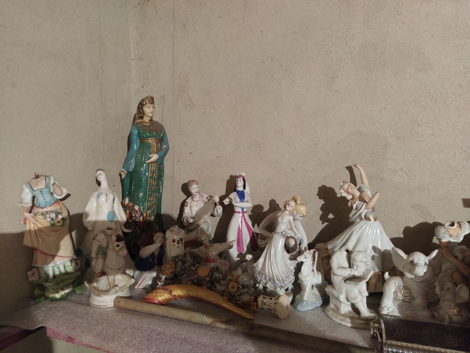 Фарфоровые статуэтки