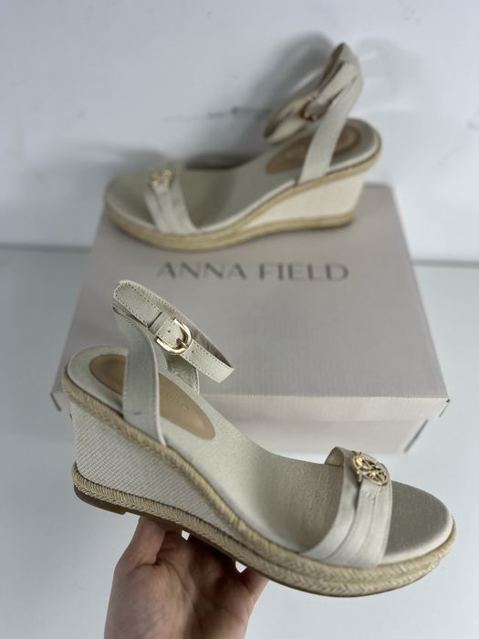 Buty na koturnie Anna Field rozmiar 38