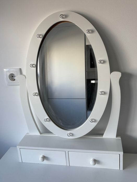 Makeup/Vanity Table with Mirror and Drawers482710322289070082