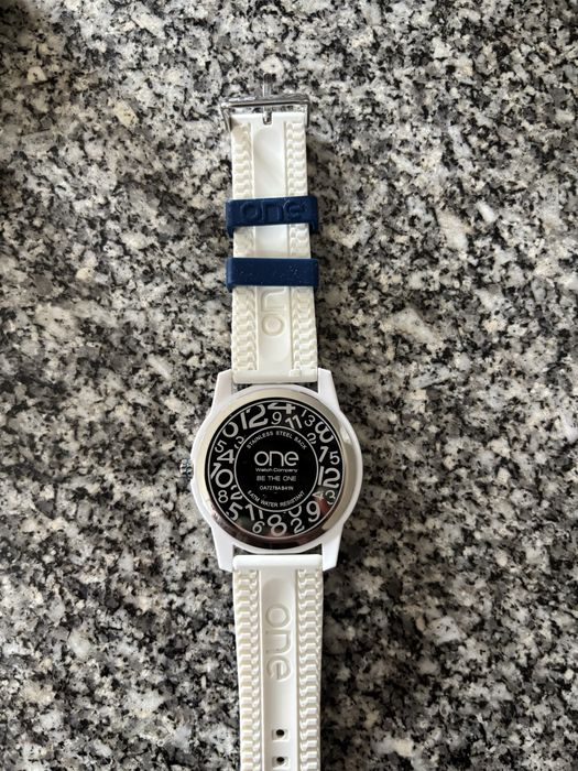 Relógio ONE - watch company