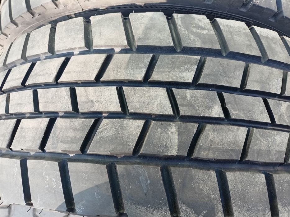 Opony ciężarowe 295/60 R 22,5
