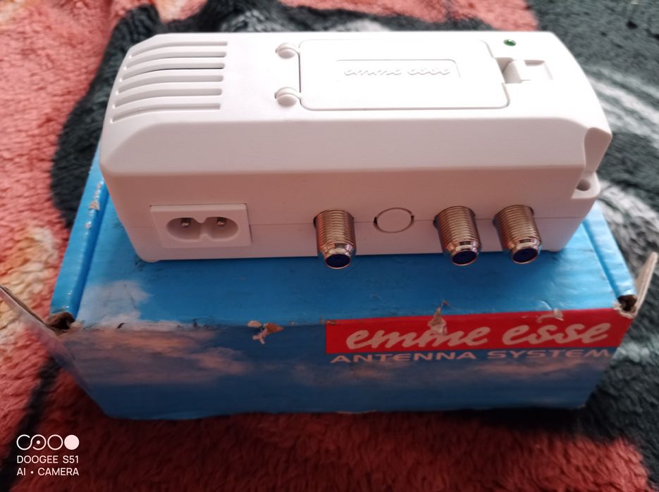 Wzmacniacz sygnału antenowego  NOWY - emme esse 83930ce z regulacją wzmocnienia wysyłka OLX gratis