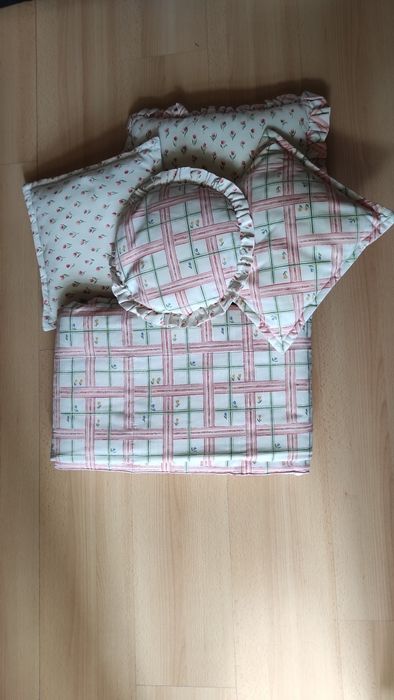 Colcha + 4 almofadas