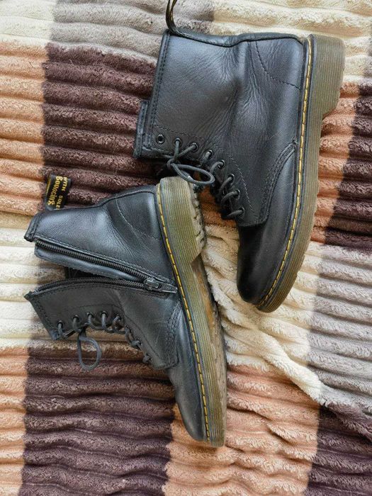 Шкіряне взуття Dr Martens розмір 34
