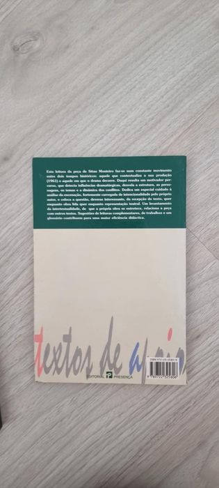 Livro "Felizmente há luar"